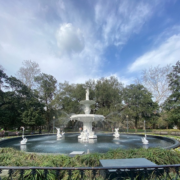 Meet your Posher, Kay - Picture 1 of 1